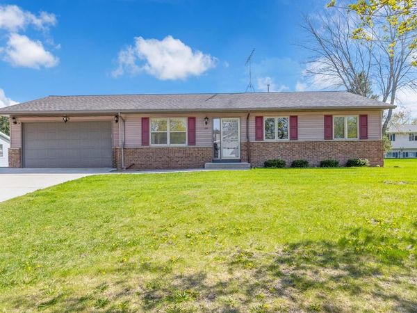 209 Beth CIRCLE, Plymouth, WI 53073