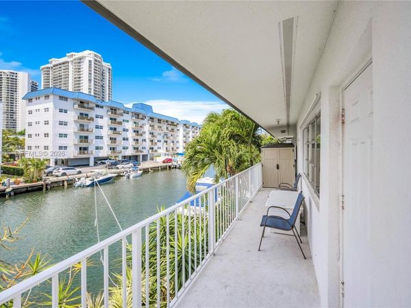 3721 NE 170th St, Unit 2, North Miami Beach, FL 33160
