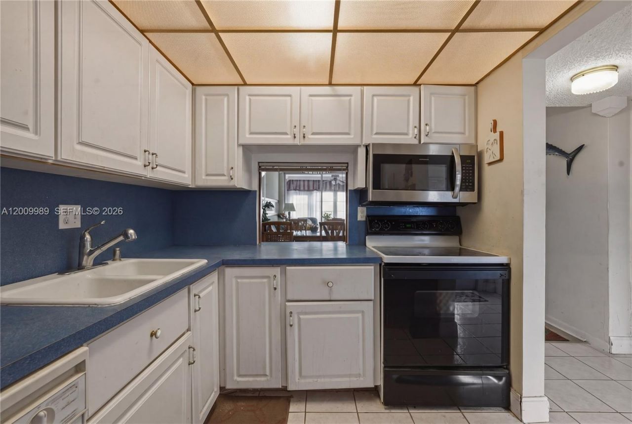 5961 NW 61st Ave , Unit 111, Tamarac, FL 33319 Photo