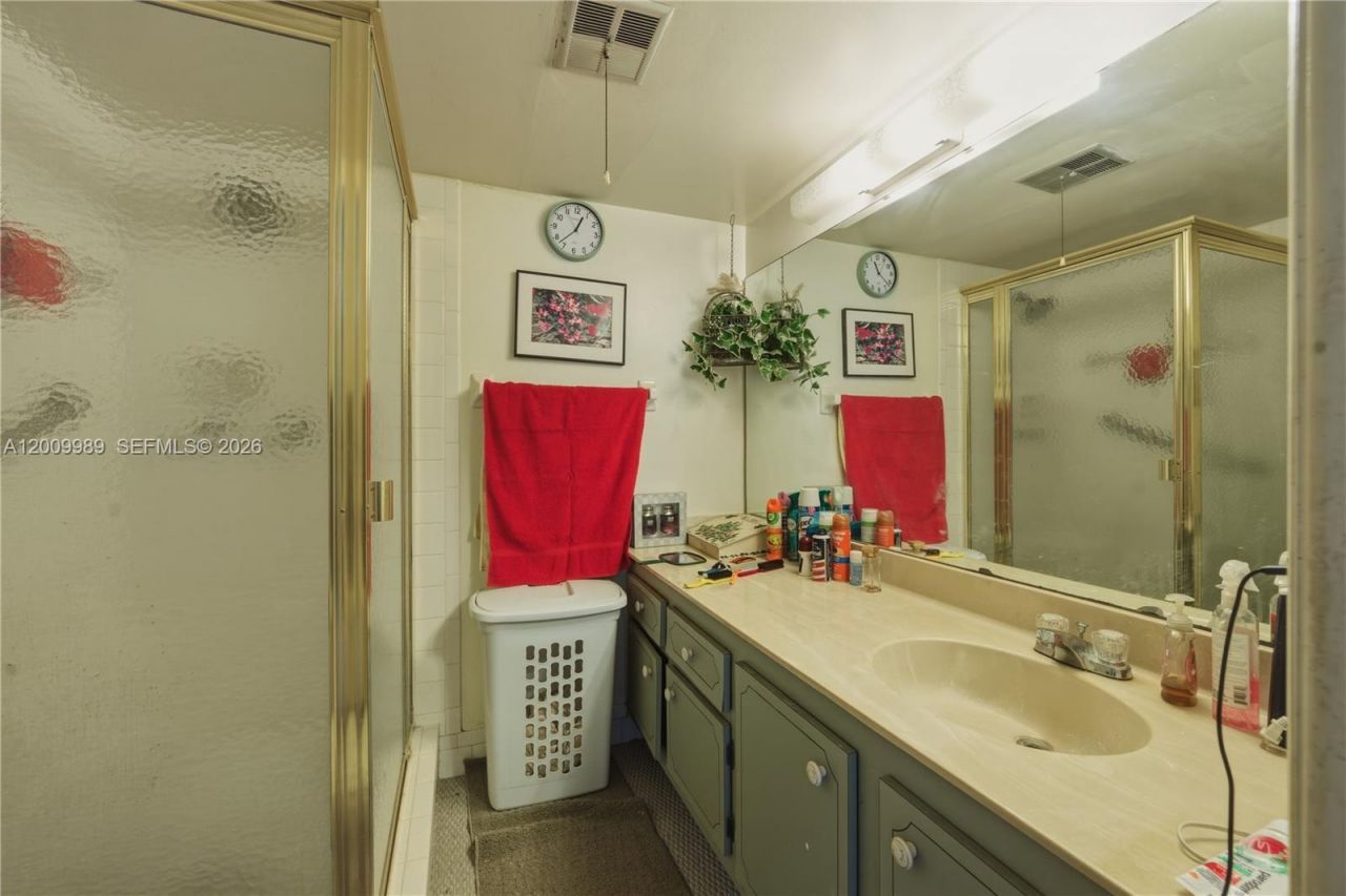 5961 NW 61st Ave , Unit 111, Tamarac, FL 33319 Photo