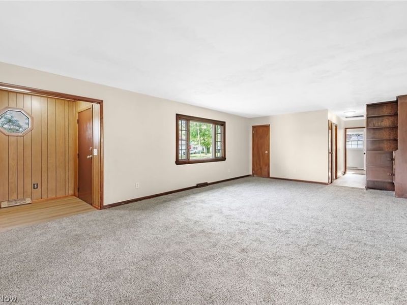 2456 Jackson Street, Lorain, OH 44052 Photo 3