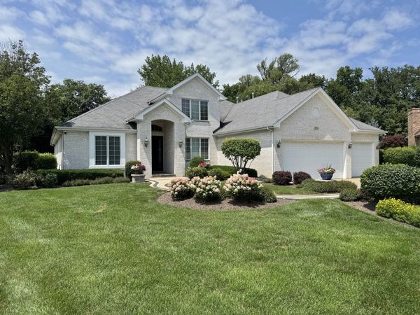 19918 Amberly Court , Mokena, IL 60448