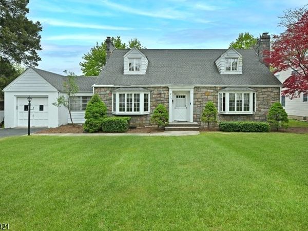 115 Center St, Pompton Lakes, NJ 07442