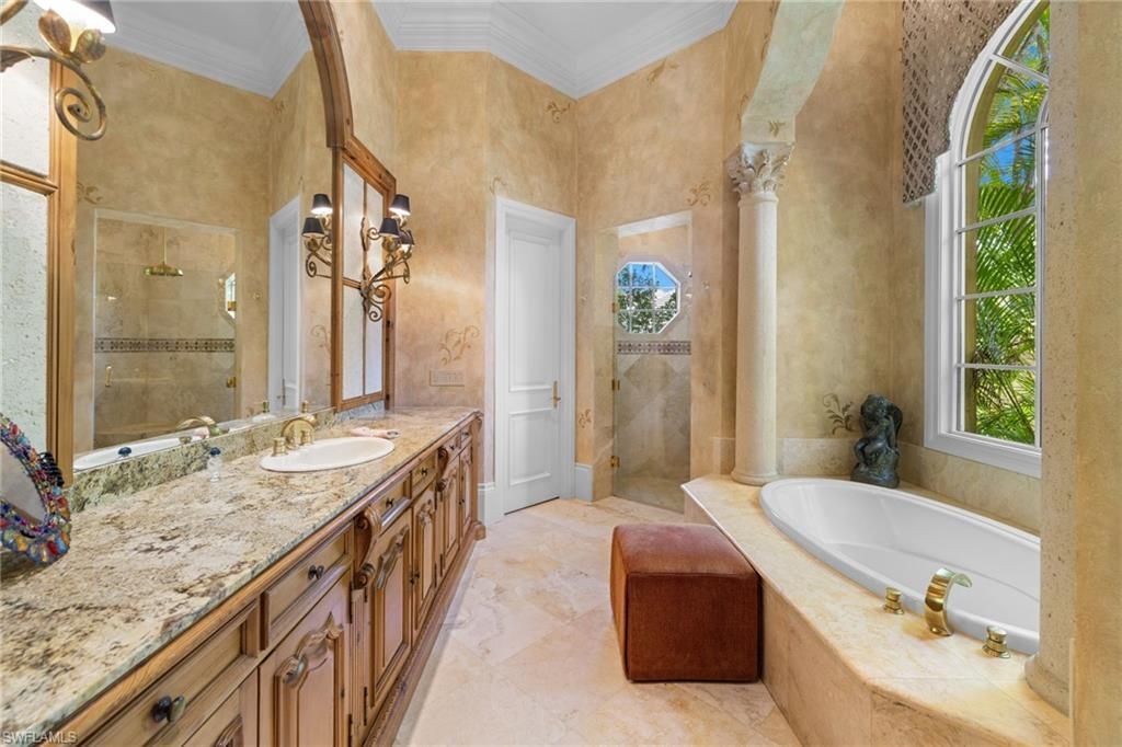 4213 Brynwood Dr , Naples, FL 34119 Photo