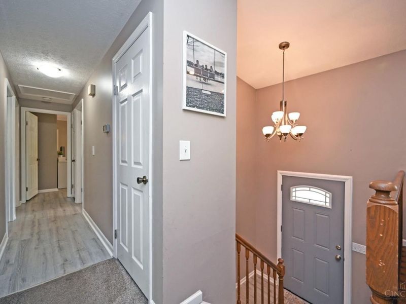 5360 Edger Drive, Cincinnati, OH 45239 Photo 6