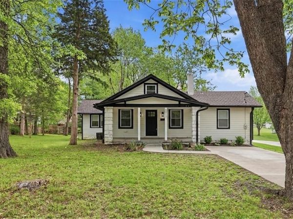 6017 Mastin Street, Merriam, KS 66203