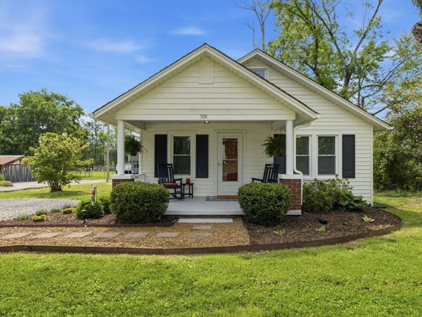 208 W South St , Greenbrier, TN 37073