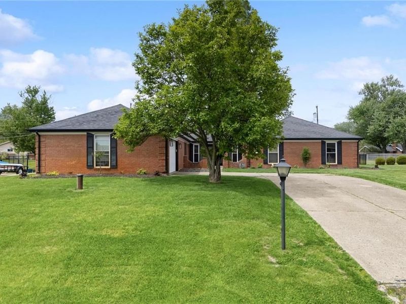 2411 Brown Bark Drive, Beavercreek, OH 45431 Photo 1