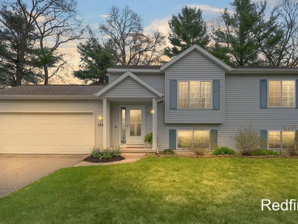 1204 Abby Court, Muskegon, MI 49442