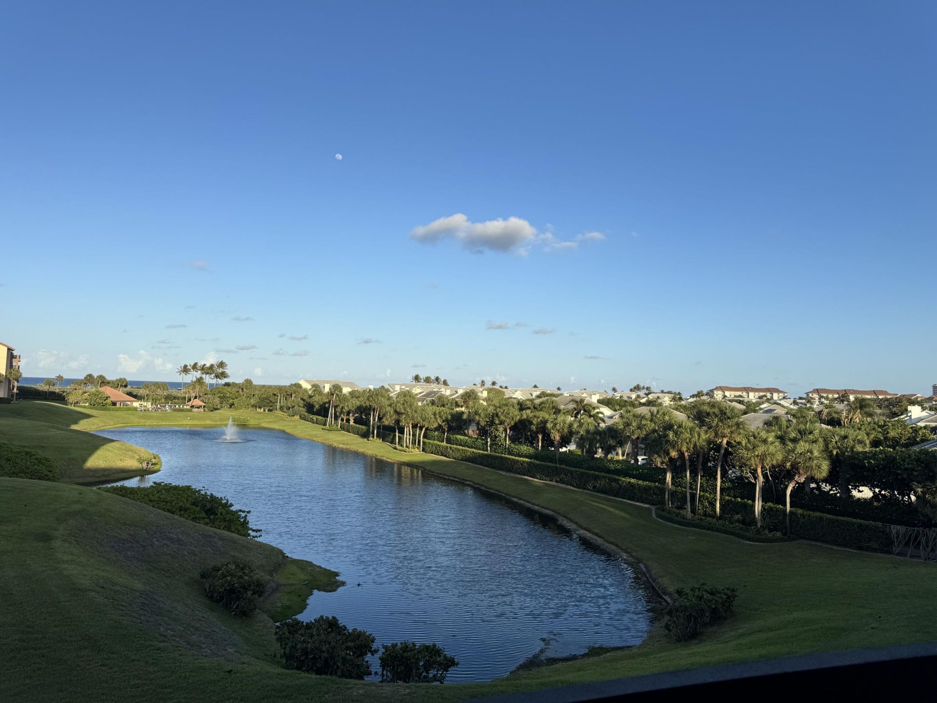401 Ocean Bluffs Boulevard, Unit 303, Jupiter, FL 33477 Photo
