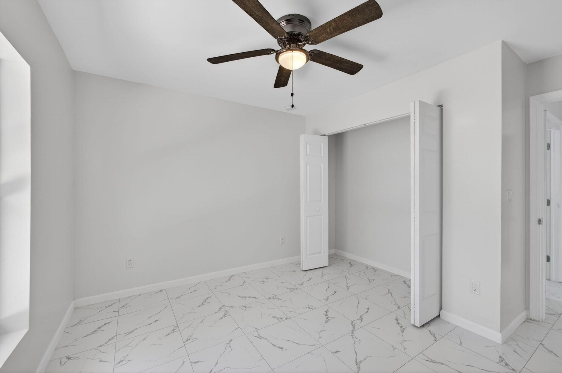 3255 Avenue J, Riviera Beach, FL 33404 Photo