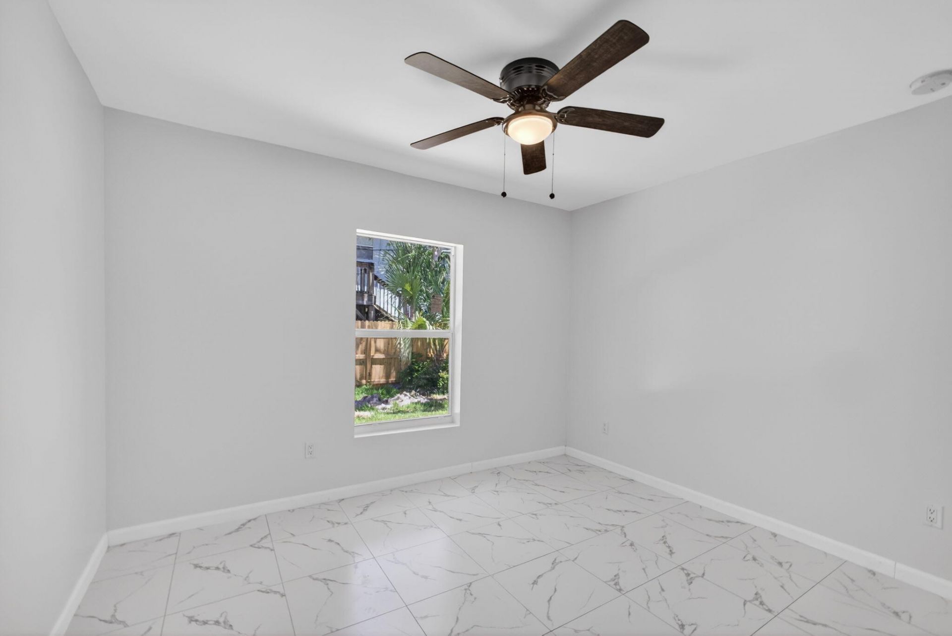 3255 Avenue J, Riviera Beach, FL 33404 Photo