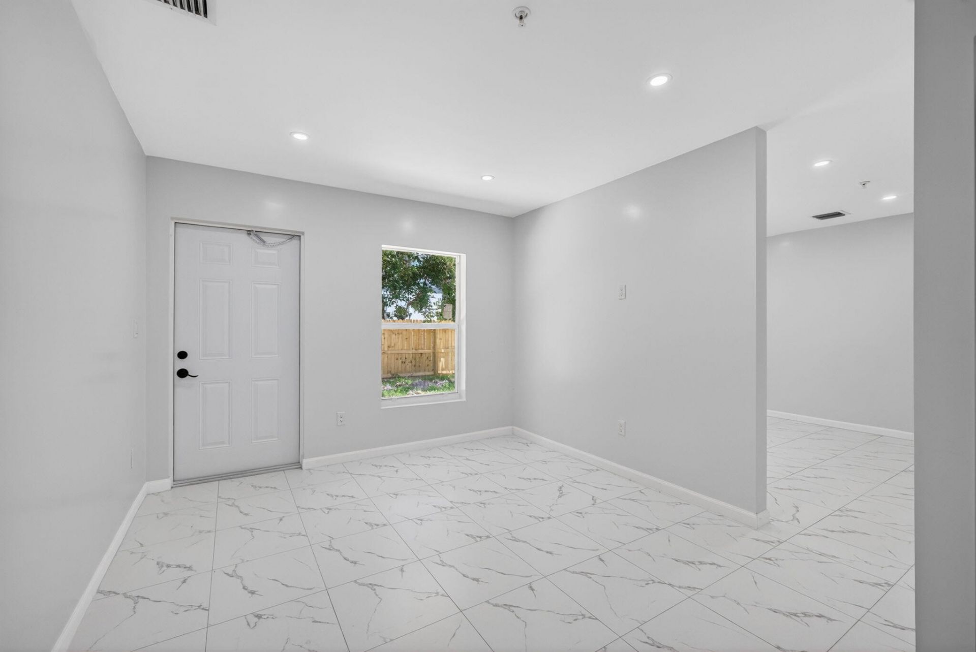 3255 Avenue J, Riviera Beach, FL 33404 Photo