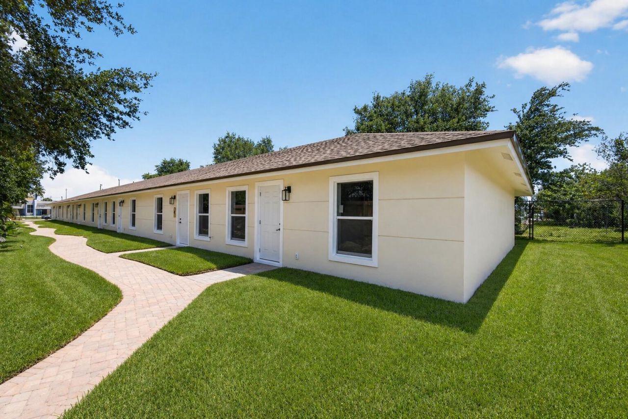 3255 Avenue J, West Palm Beach, FL 33404 Photo