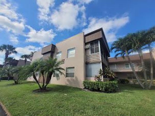 341 Piedmont, Unit 341, Delray Beach, FL 33484