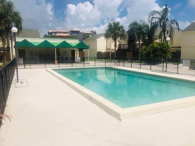 643 Executive Center Drive, Unit Q-105, West Palm Beach, FL 33401 Photo