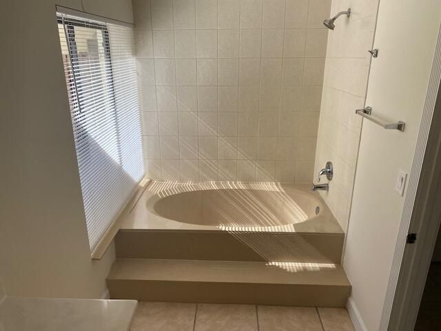 643 Executive Center Drive, Unit Q-105, West Palm Beach, FL 33401 Photo