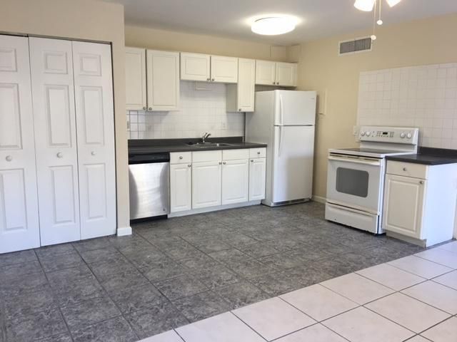 643 Executive Center Drive, Unit Q-105, West Palm Beach, FL 33401 Photo