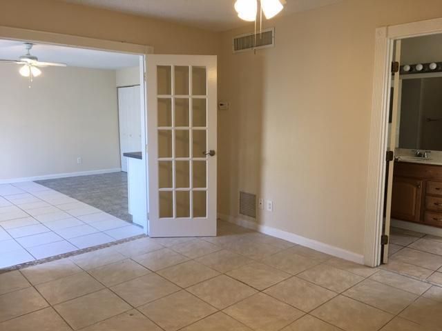 643 Executive Center Drive, Unit Q-105, West Palm Beach, FL 33401 Photo