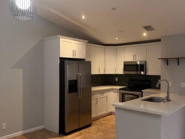 3076 S Oakland Forest Drive, Unit 503, Oakland Park, FL 33309