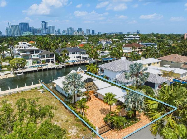 449 Bontona Avenue, Fort Lauderdale, FL 33301