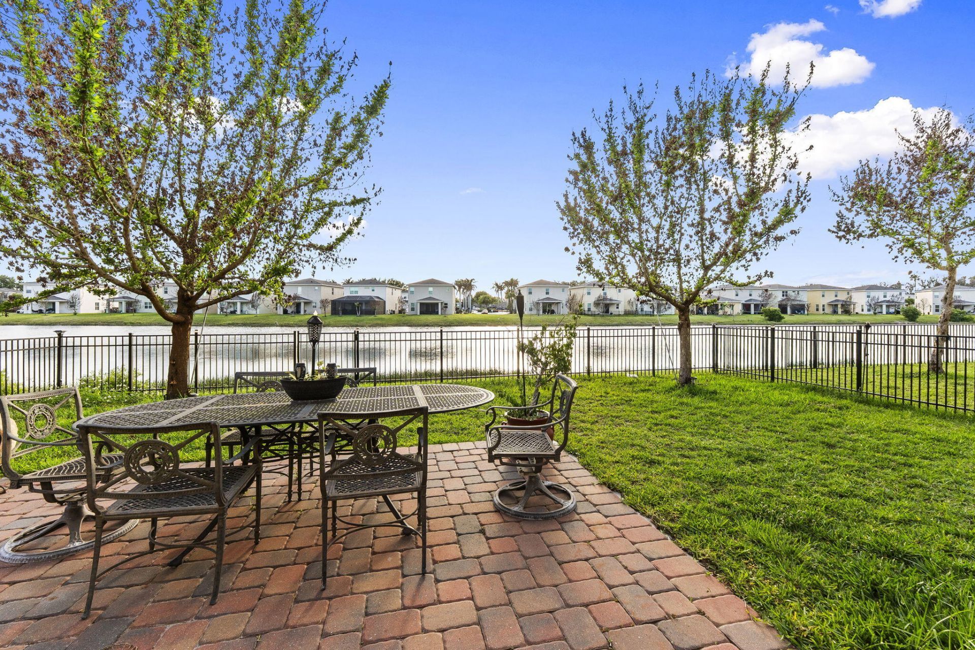 1962 NW Cataluna Circle, Port Saint Lucie, FL 34986 Photo