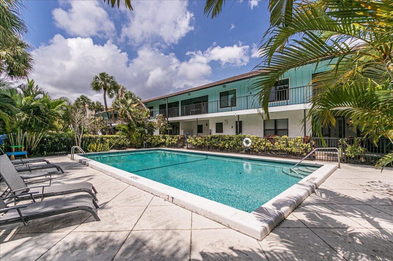 201 SW 1st Street, Unit 9, Boca Raton, FL 33432 Photo