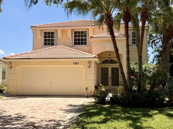 7762 Oak Grove Circle, Lake Worth, FL 33467