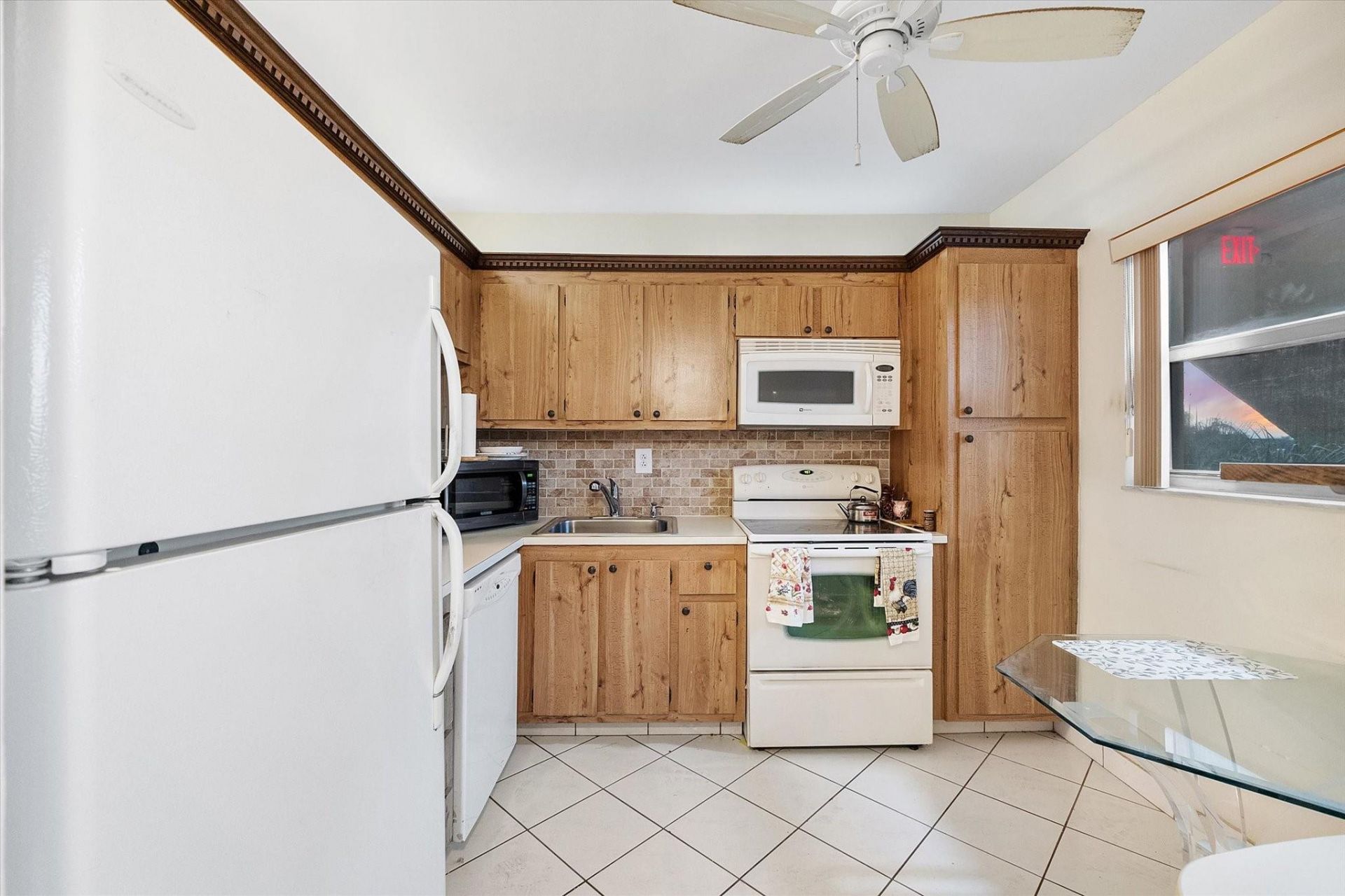 3900 NW 76th Avenue, Unit 307, Sunrise, FL 33351 Photo