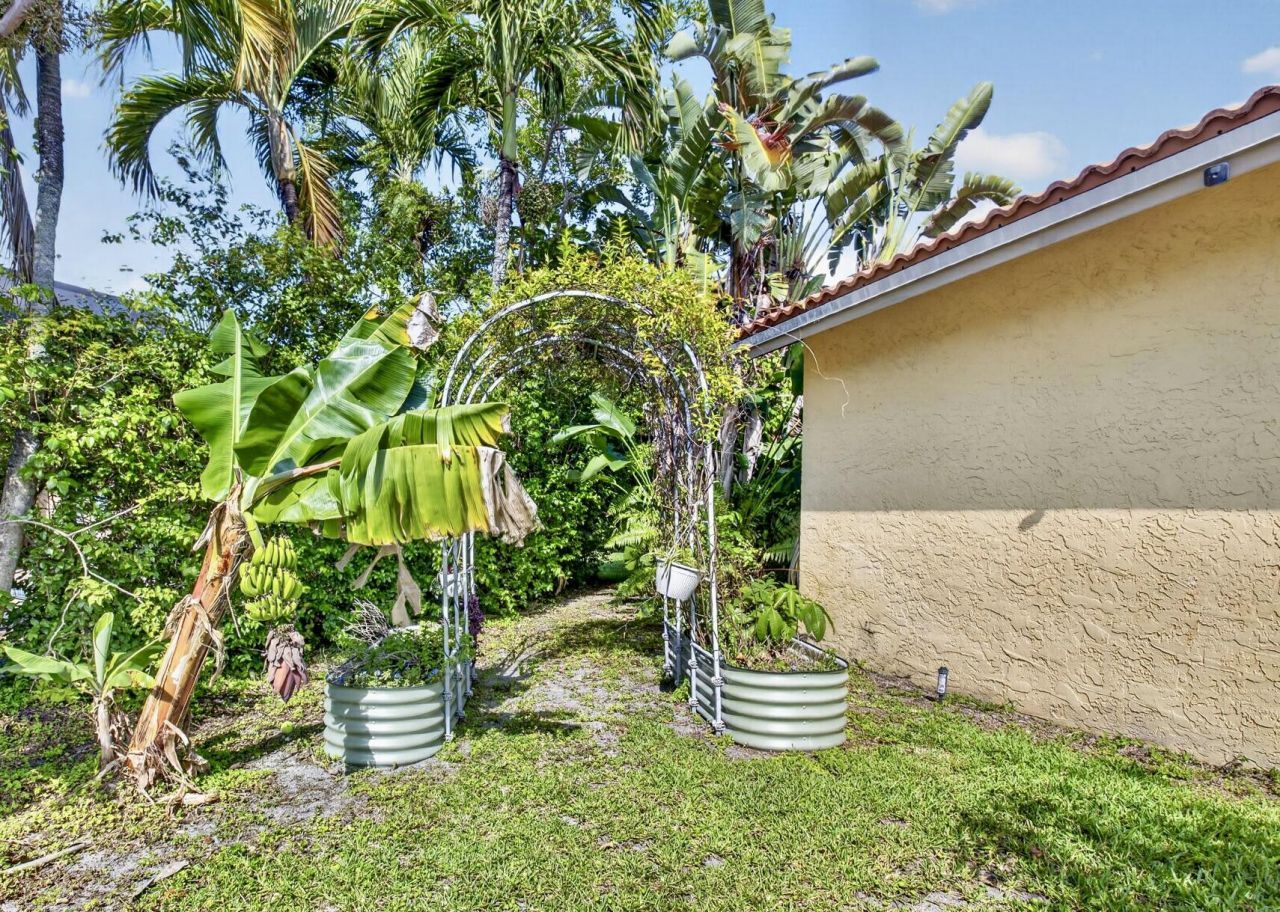 19803 Back 9 Drive, Boca Raton, FL 33498 Photo