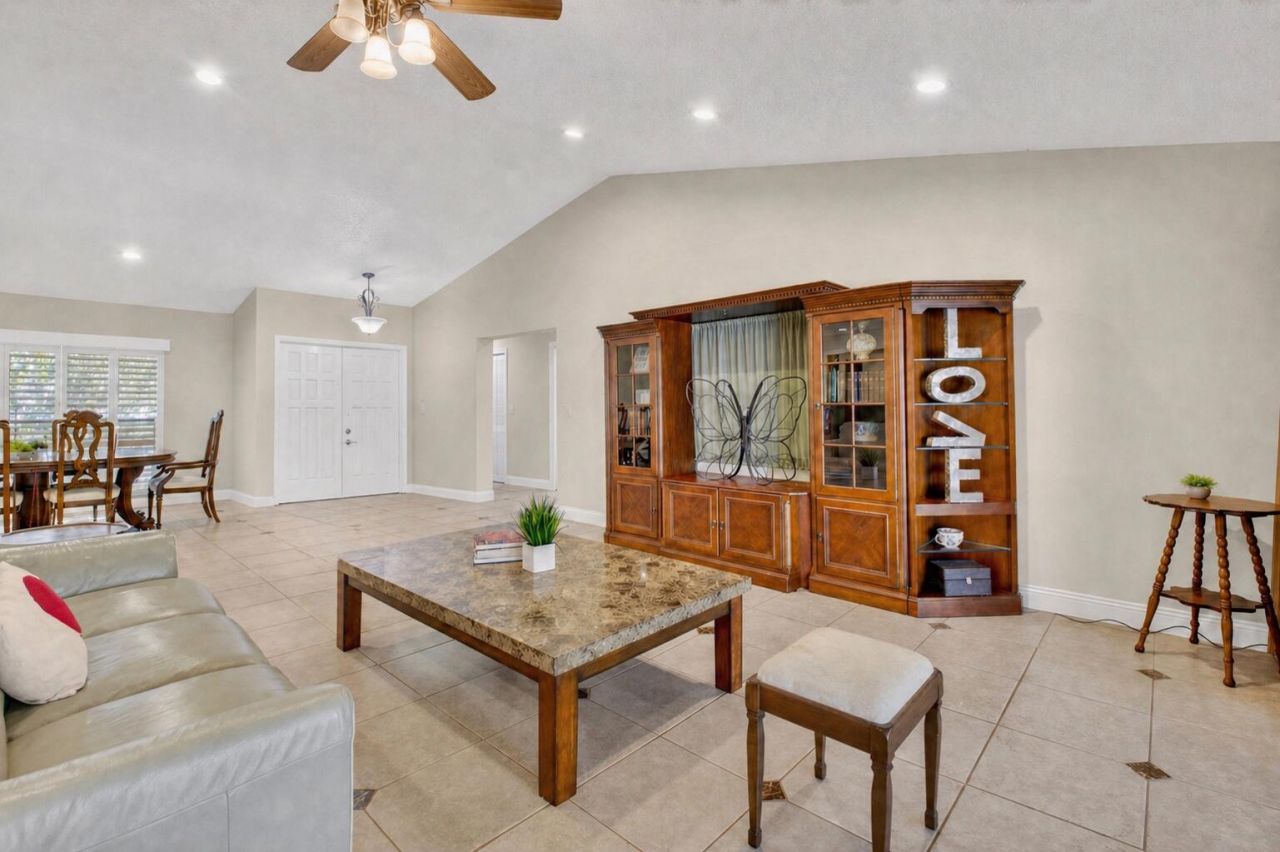 19803 Back 9 Drive, Boca Raton, FL 33498 Photo