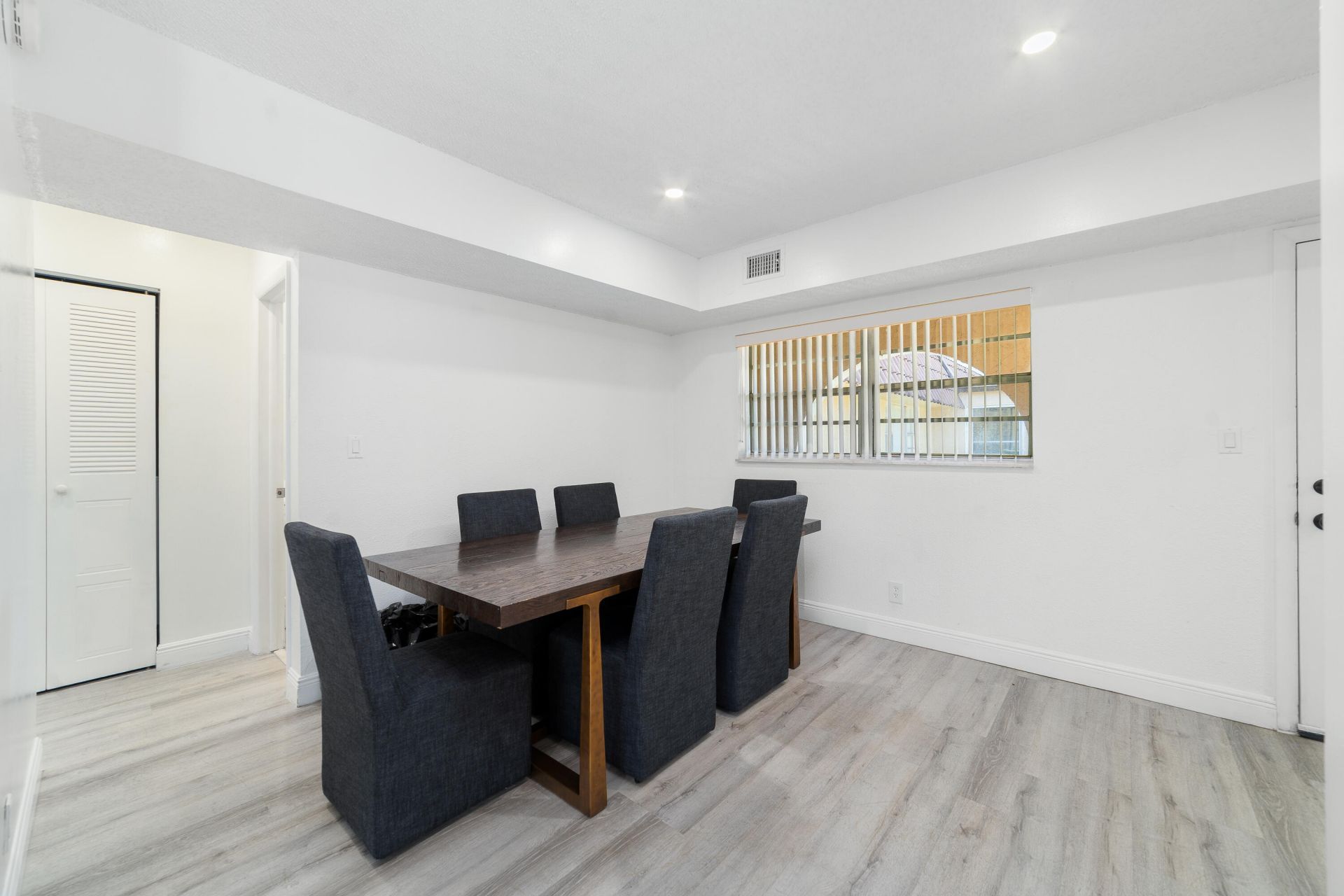 2710 Riverside Drive, Unit 201a, Coral Springs, FL 33065 Photo