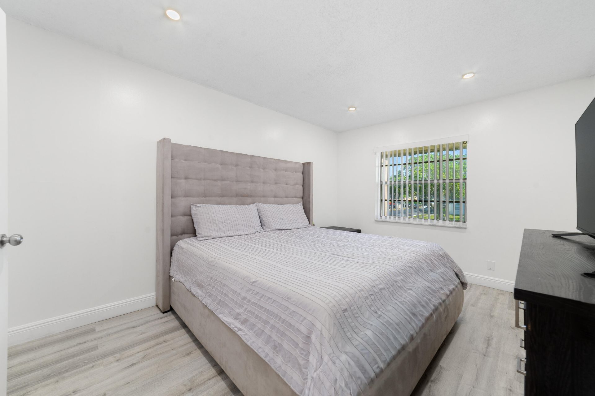 2710 Riverside Drive, Unit 201a, Coral Springs, FL 33065 Photo