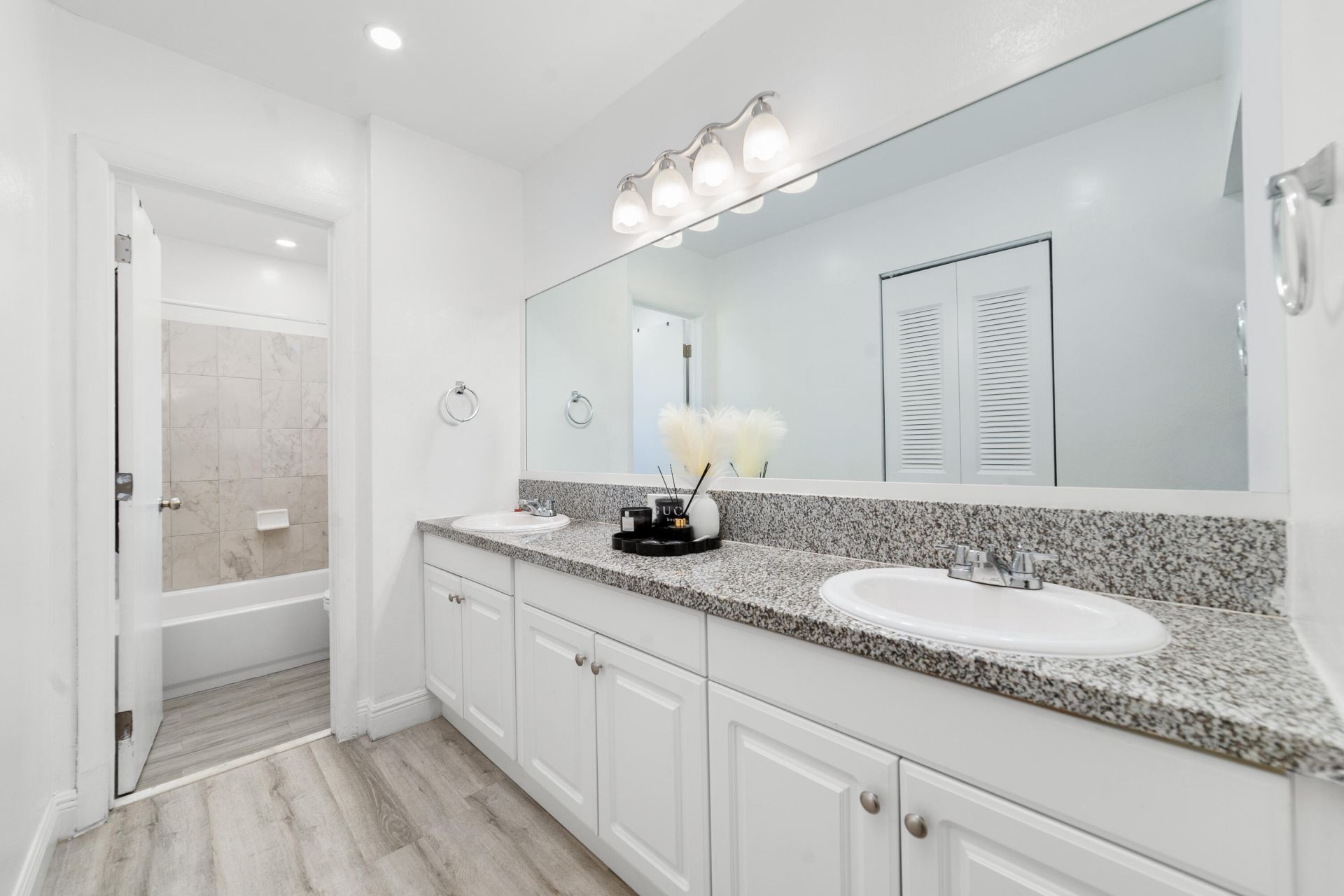 2710 Riverside Drive, Unit 201a, Coral Springs, FL 33065 Photo