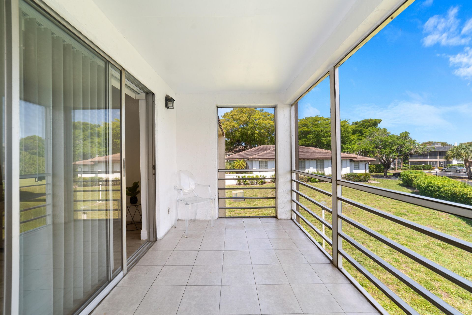 2710 Riverside Drive, Unit 201a, Coral Springs, FL 33065 Photo