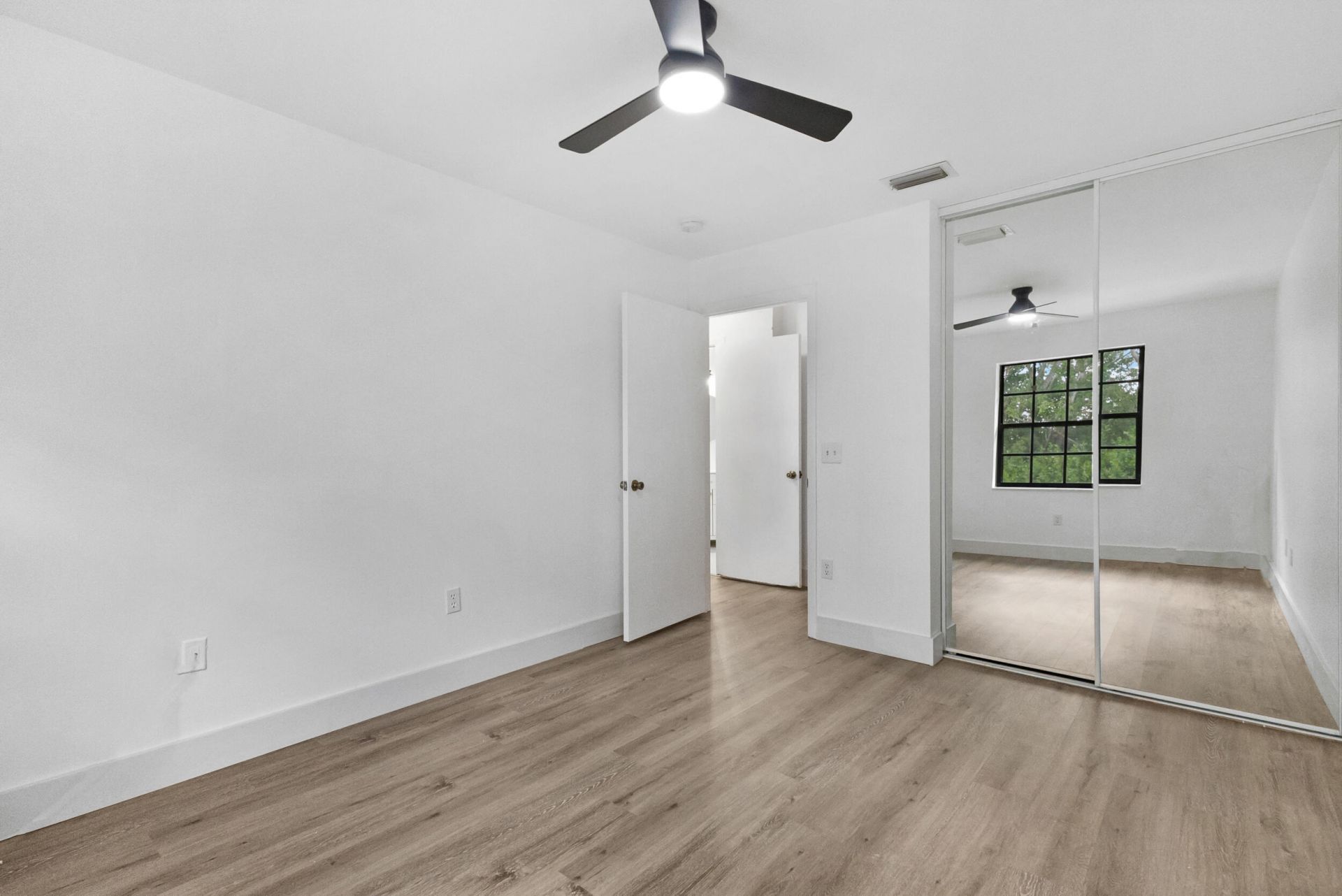 5139 Europa Drive, Unit P, Boynton Beach, FL 33437 Photo