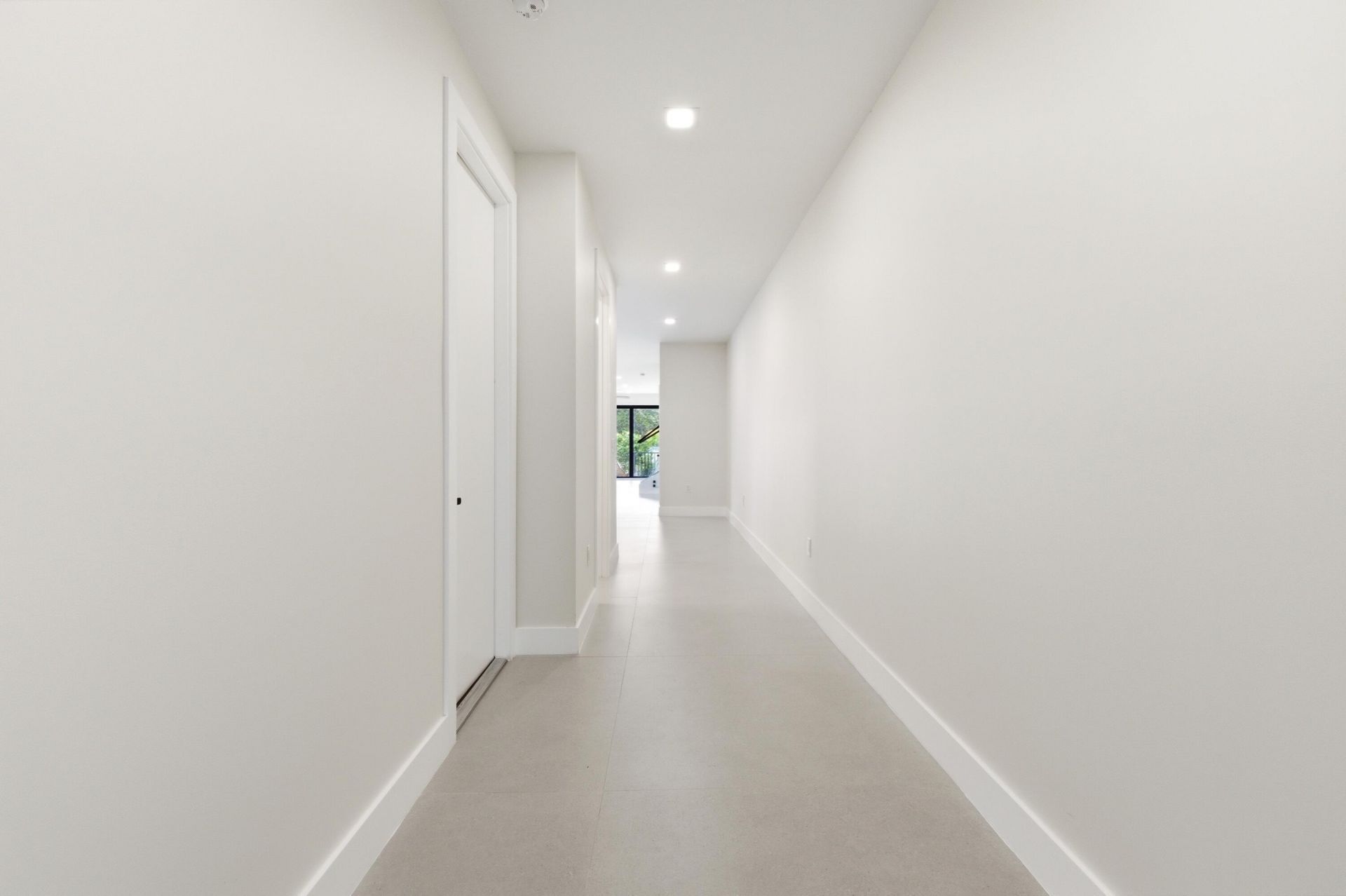 819 SW 1st Street, Fort Lauderdale, FL 33312 Photo