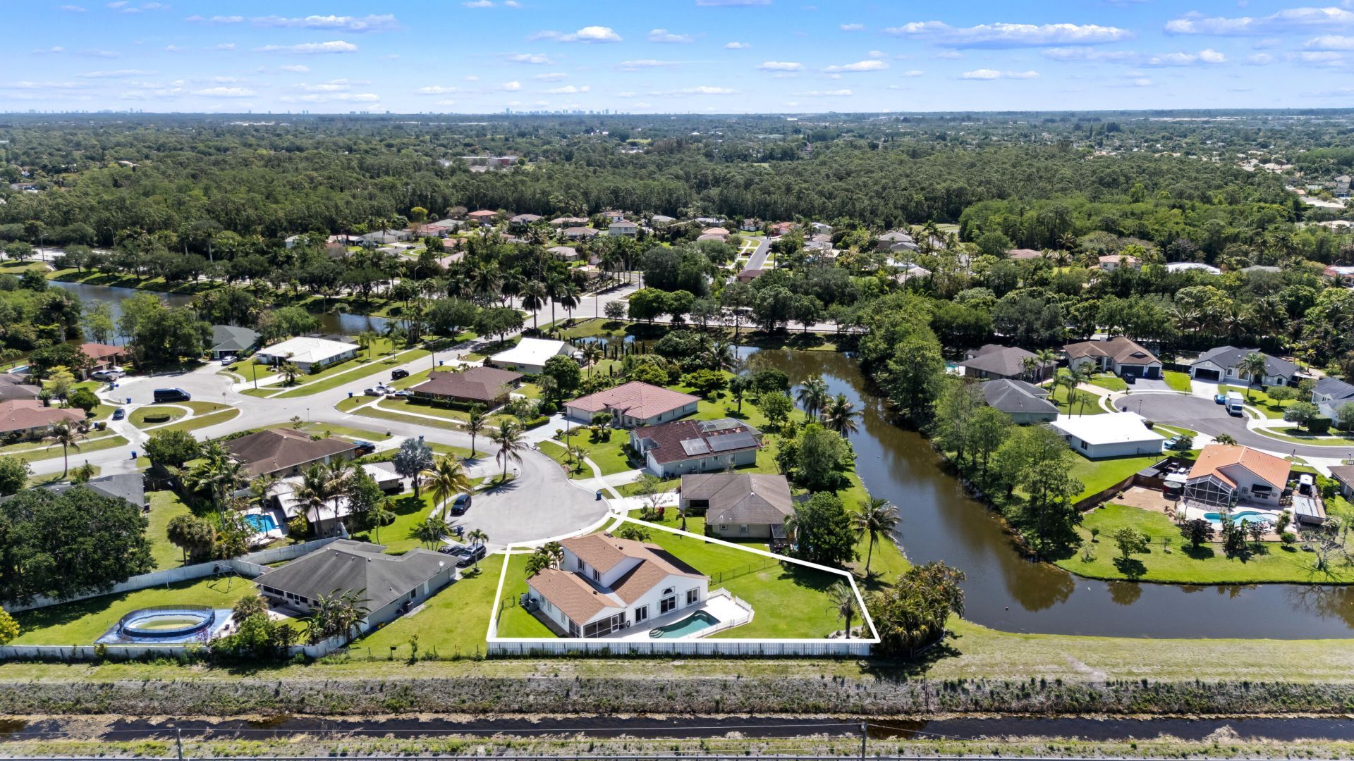 112 Camelot Court, Royal Palm Beach, FL 33411 Photo