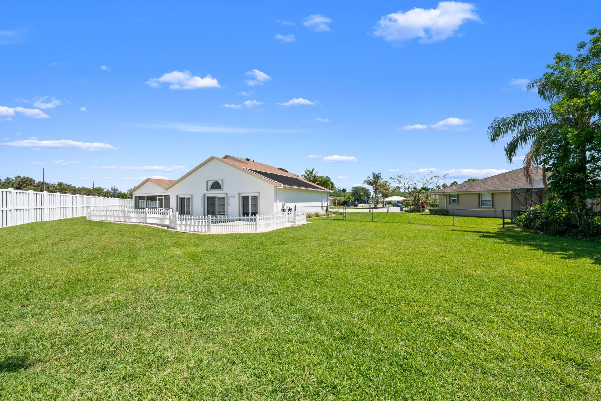 112 Camelot Court, Royal Palm Beach, FL 33411 Photo