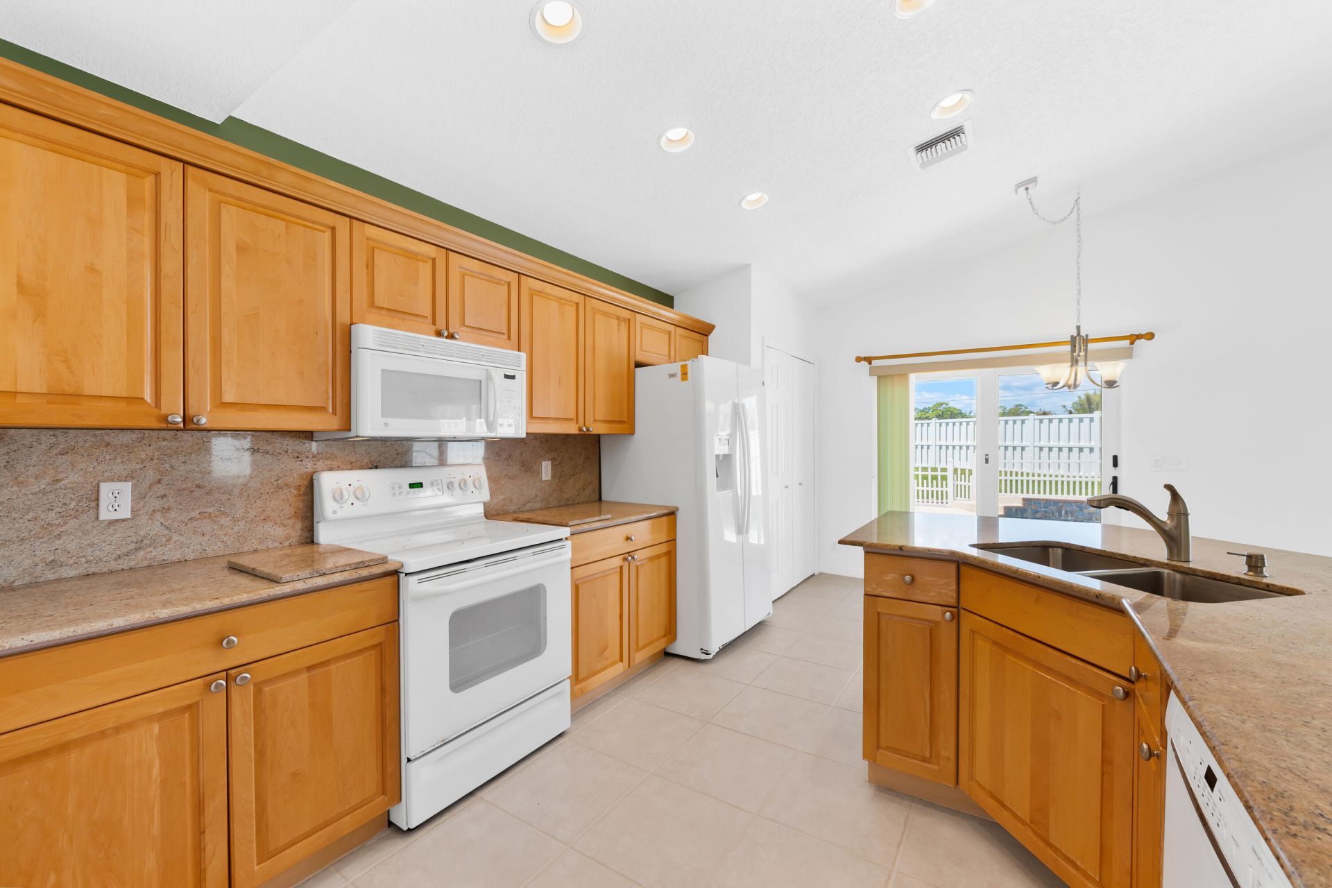 112 Camelot Court, Royal Palm Beach, FL 33411 Photo