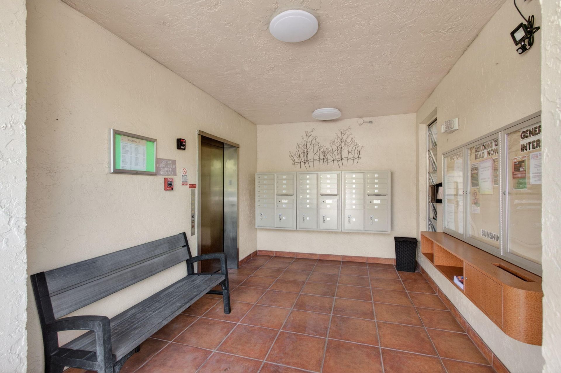 7006 Huntington Lane, Unit 404, Delray Beach, FL 33446 Photo