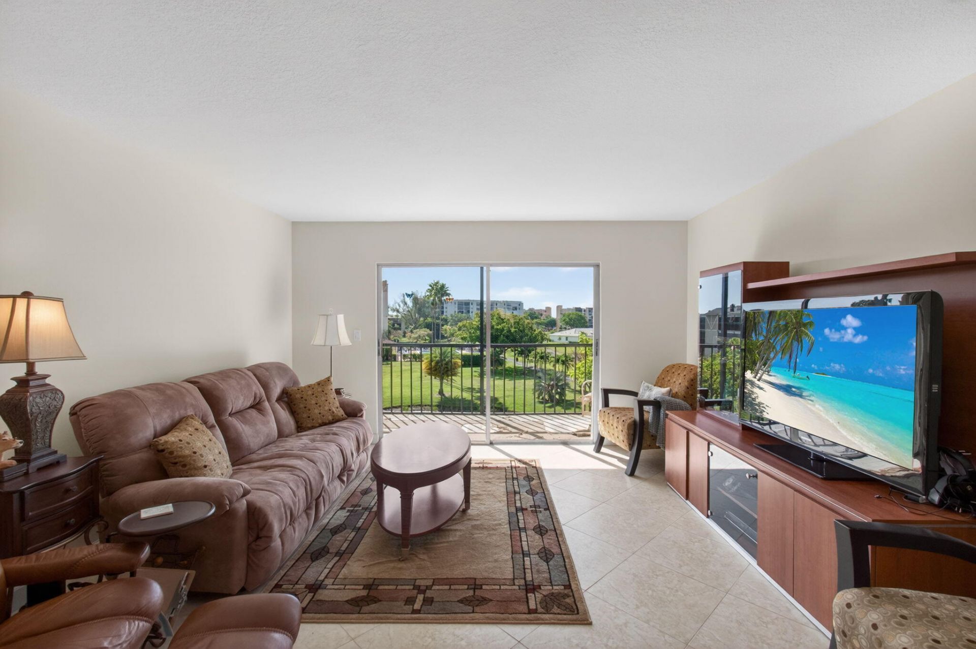 7006 Huntington Lane, Unit 404, Delray Beach, FL 33446 Photo