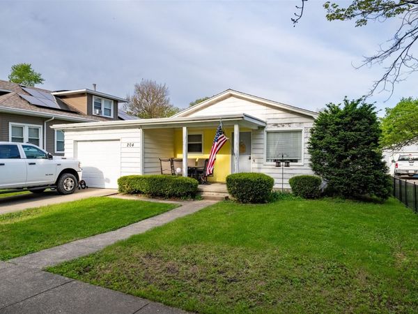204 N Jackson Street , Flanagan, IL 61740