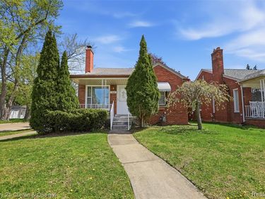 1656 N Franklin Street, Dearborn, MI 48128