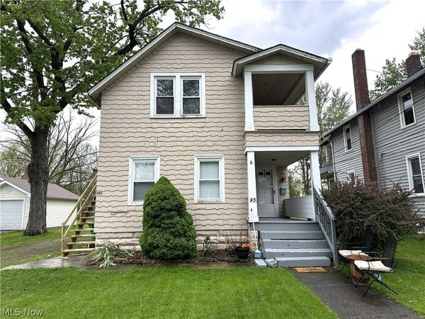 93 W 5th Avenue , Berea, OH 44017