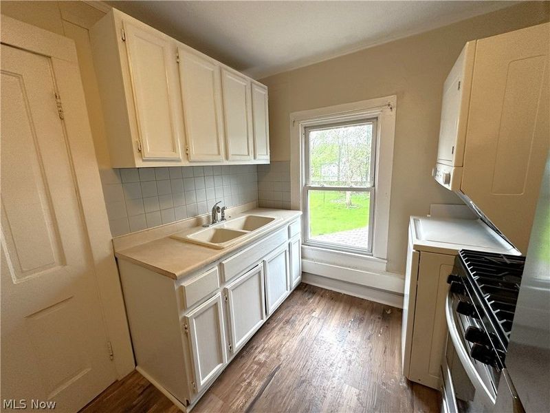 93 W 5th Avenue, Berea, OH 44017 Photo 21