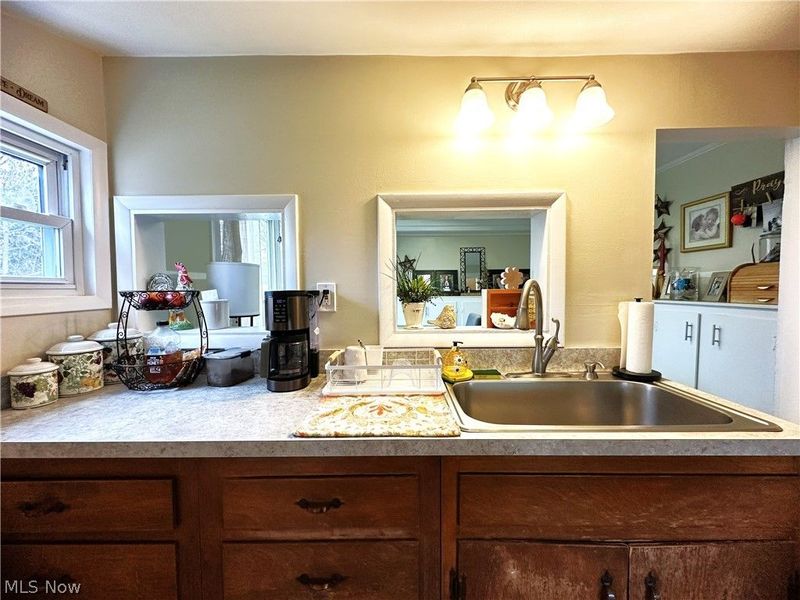 93 W 5th Avenue, Berea, OH 44017 Photo 9