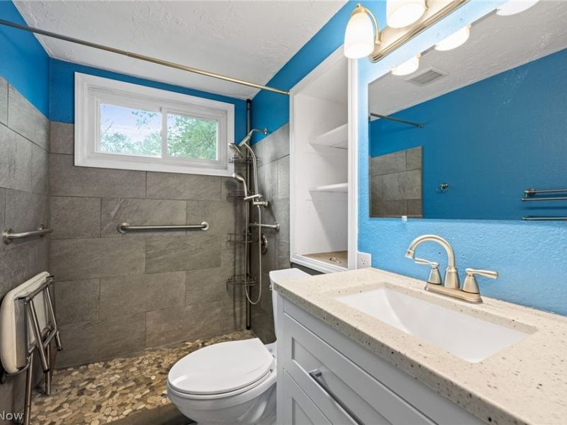 648 Richie Drive, Brunswick, OH 44212 Photo 14