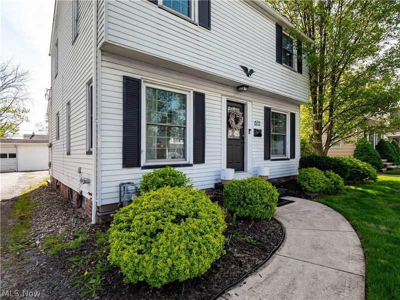6711 Parma Park Boulevard, Parma Heights, OH 44130 Photo 3