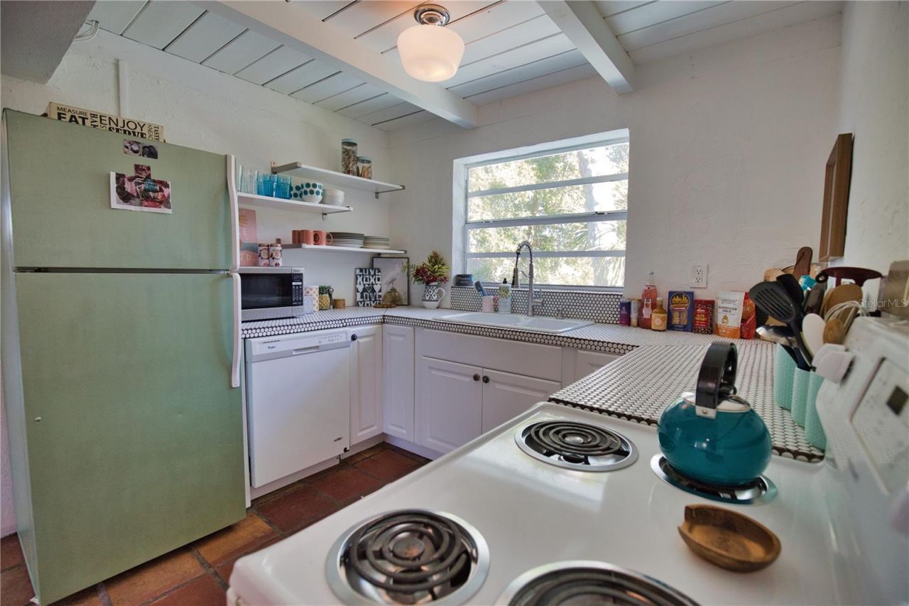650 Edwards Street, Englewood, FL 34223 Photo